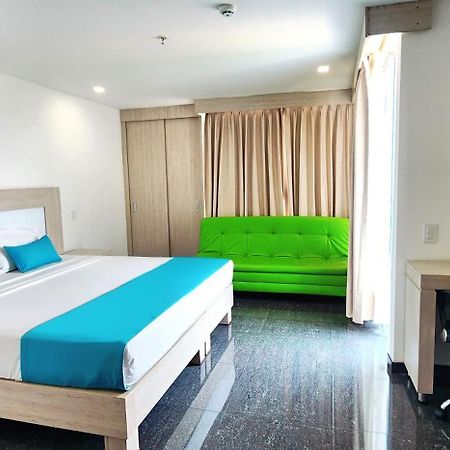 Hotel BE Suites Cali Buitenkant foto
