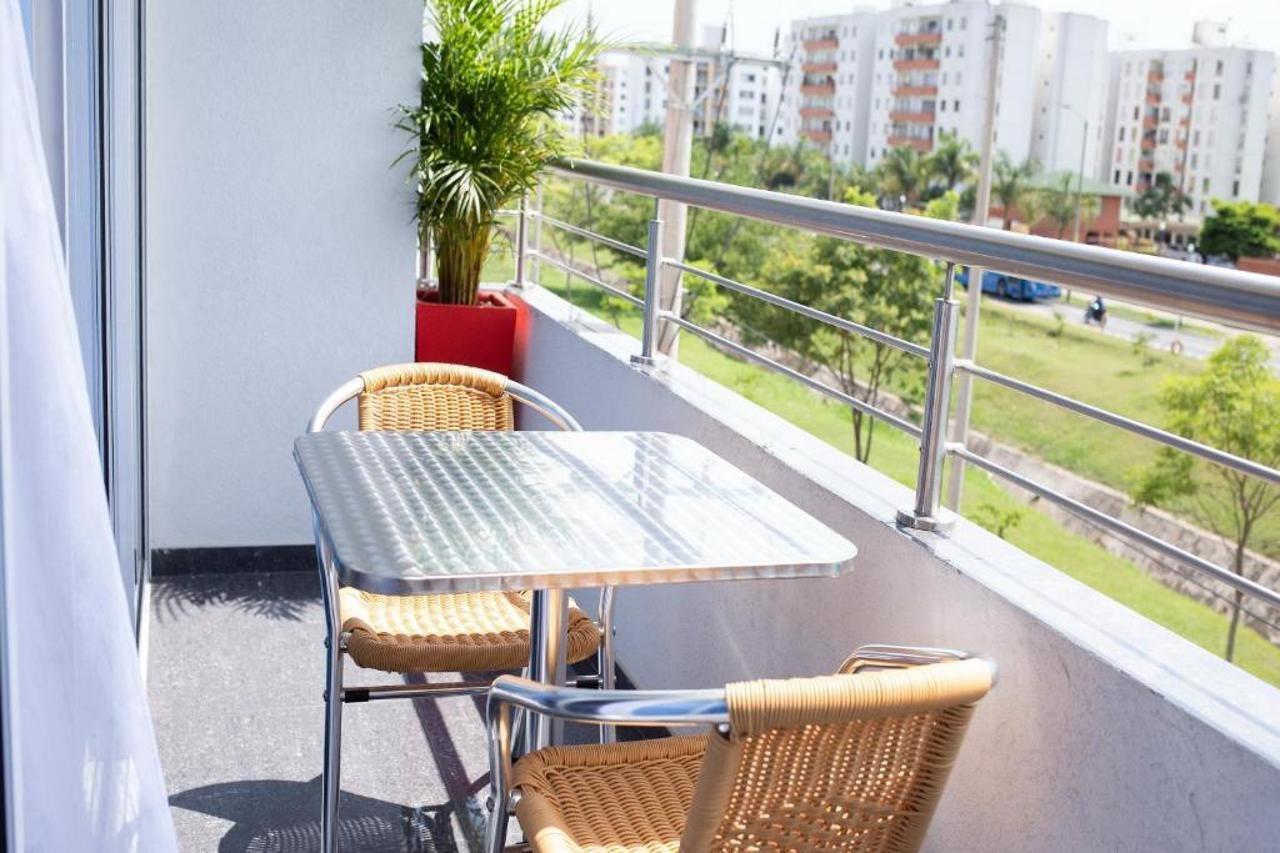 Hotel BE Suites Cali Buitenkant foto