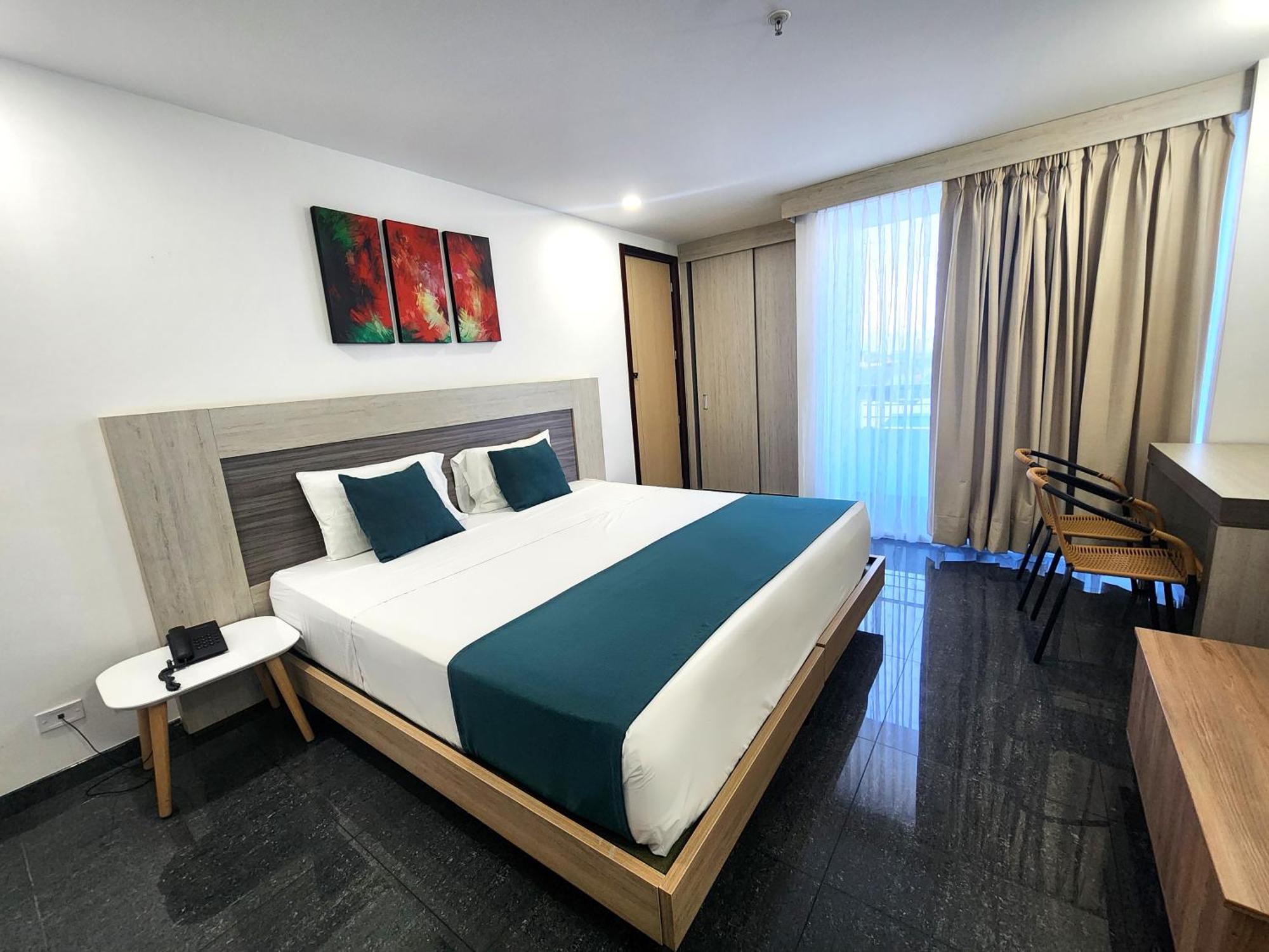 Hotel BE Suites Cali Buitenkant foto